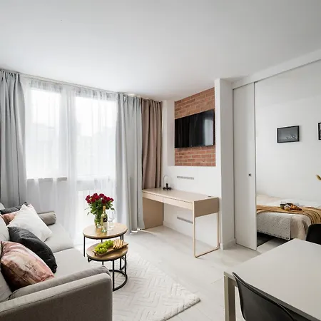 Apartamento Charming 2x 1-br 950 M From Station, Bedroom & Separate Living Varsovia